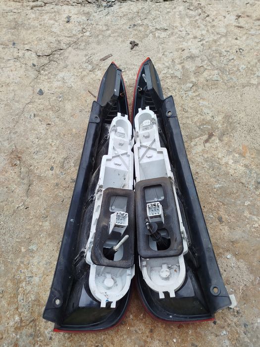 Фонарь задній на автомобіль