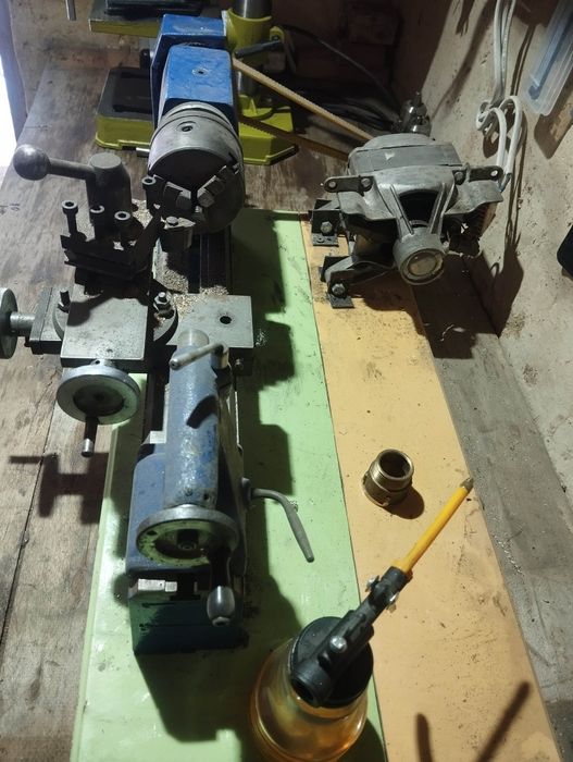 Токарный станок 1д601