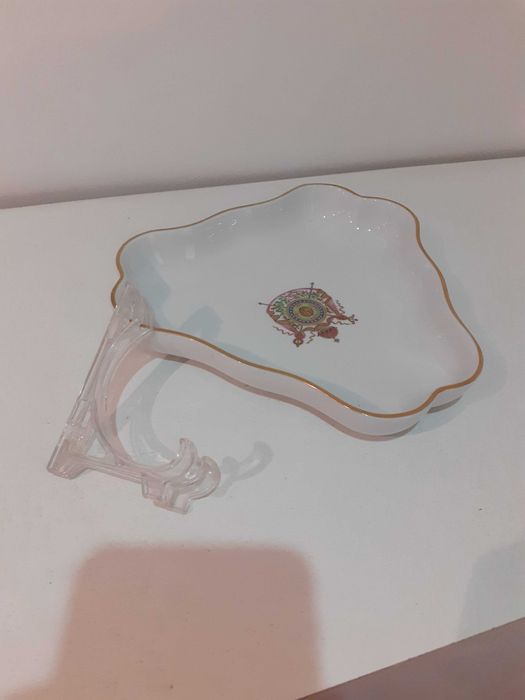 Covilhete em porcelana Vista Alegre - 1822