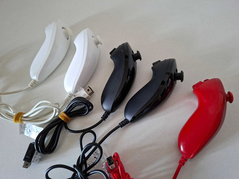 5 Nintendo Wii Nunchuk | Joystick | *Funcionais/Originais*