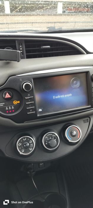Carro  toyota  yaris