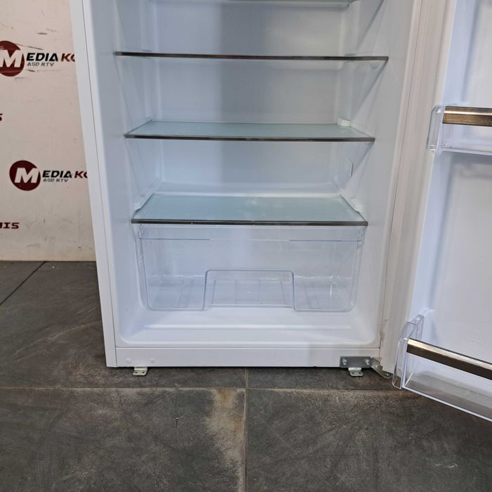 Chłodziarka Mican 30661 (2lata gwar)Klasa E / 87,9cm wys / 135 litrów