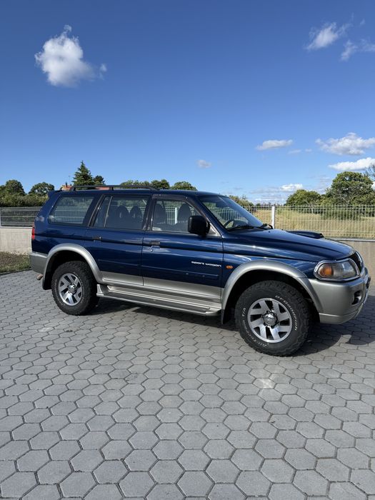 Mitsubishi Pagero Sport wagon 2.5 TD GLS, 4x4