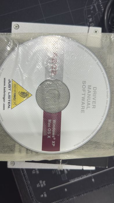 Interface Audio BEHRINGER SEM USO/Novo