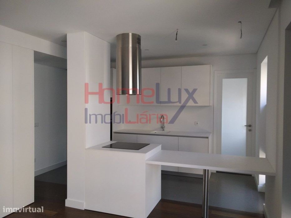 T4 Apartment in Prime Location – Boavista Roundabout