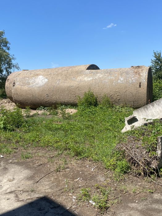 Продам бочки 2 шт 50 -70 куб