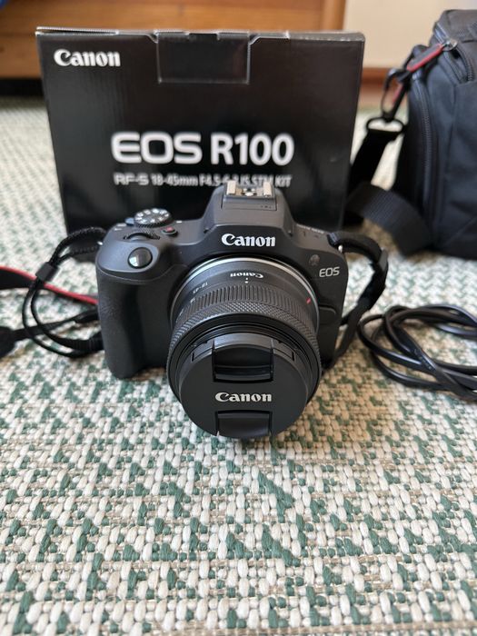 “Reservado” Maquina fotografica Canon EOS R100
