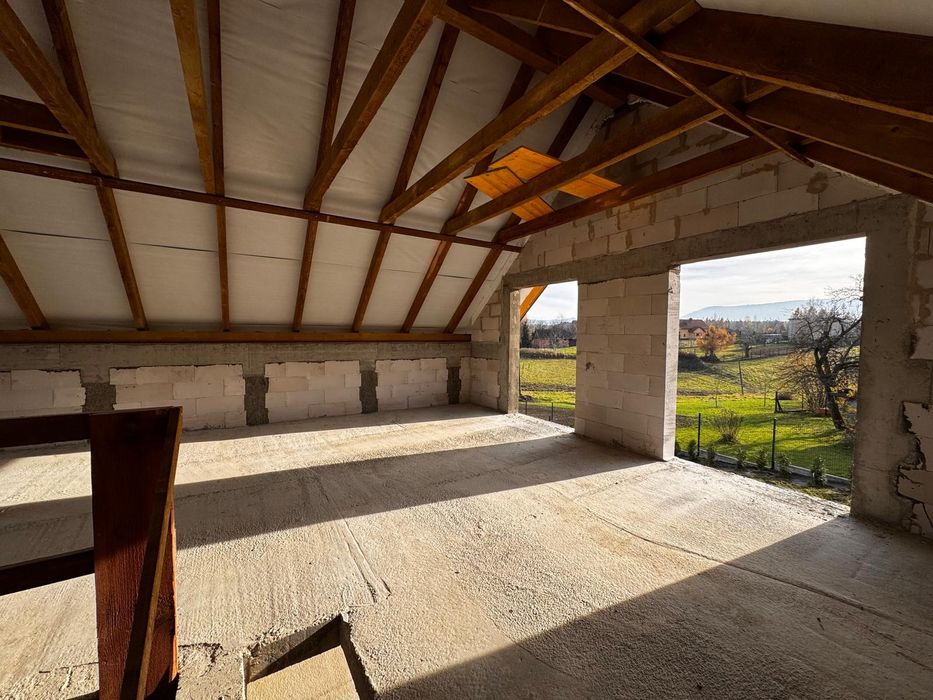 Dom w Sasankach 4 stan surowy zamknięty