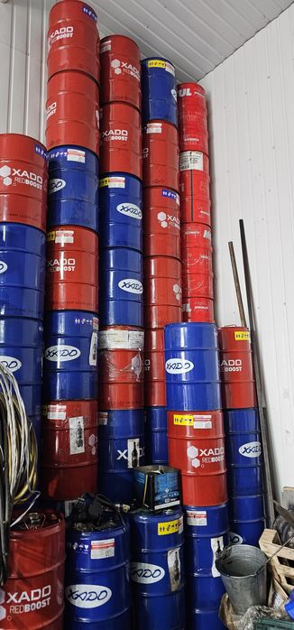 Продам Бочки 60л под топливо масло