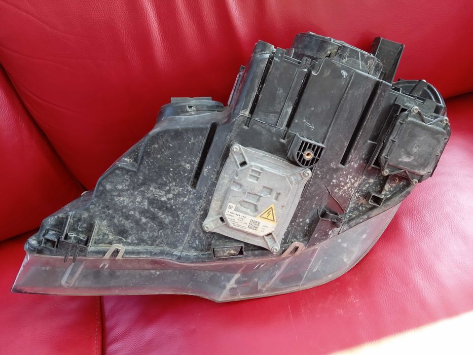 lampa bi xsenon BMW X5 e70  2008r 3.0 D