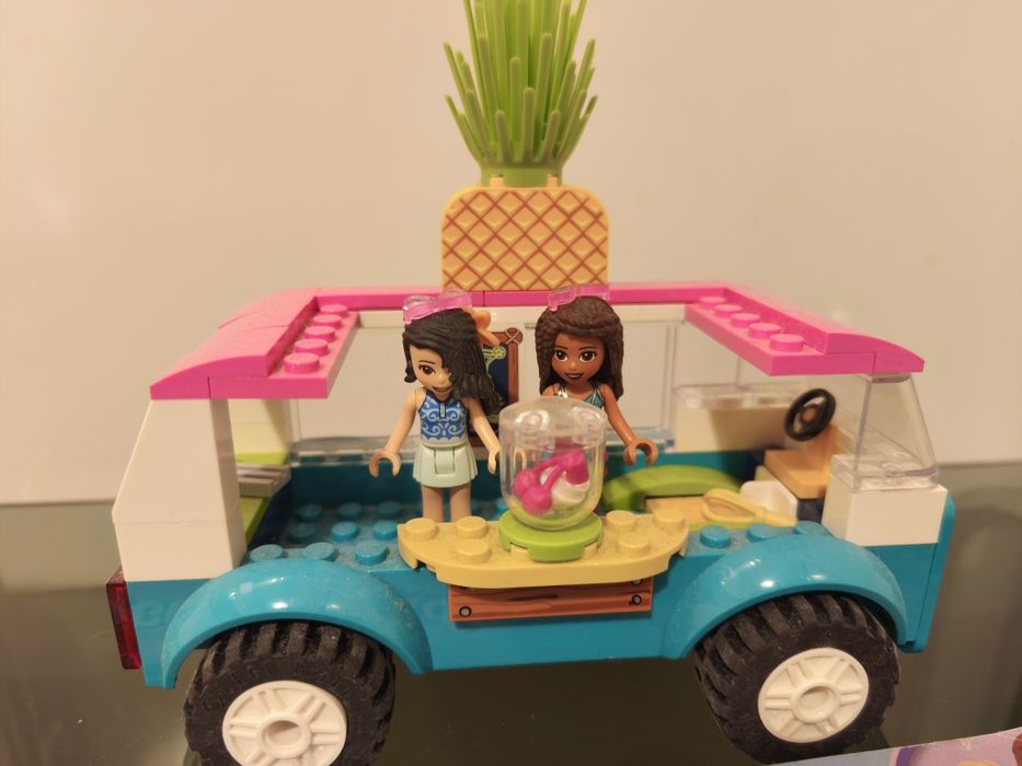 Lego Friends (carro de sumos)