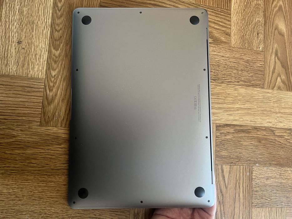 Macbook air M1 8/128