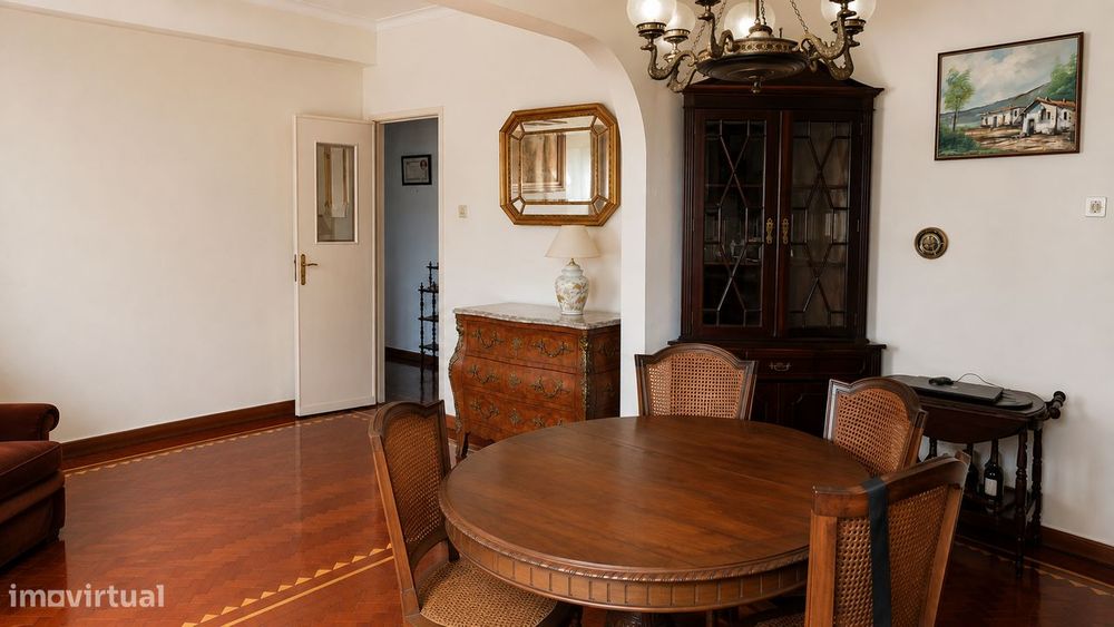 Apartamento T3, 111 m², Vista Mar, centro histórico de Paço de Arcos