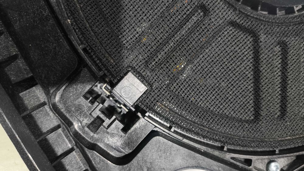Coluna / Subwoofer BMW Serie 5 (E60/E61) Esquerdo 6929.100-01