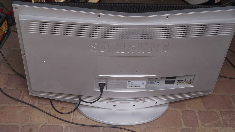 Telewizor Samsung LE32A41 A sprawny z podstawą