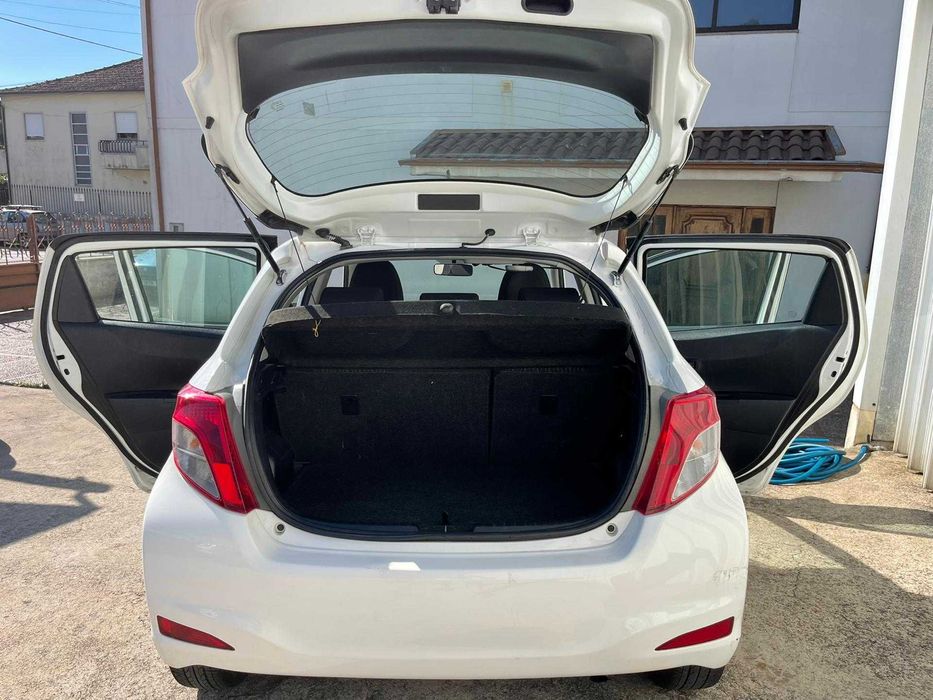 Toyota Yaris 2012