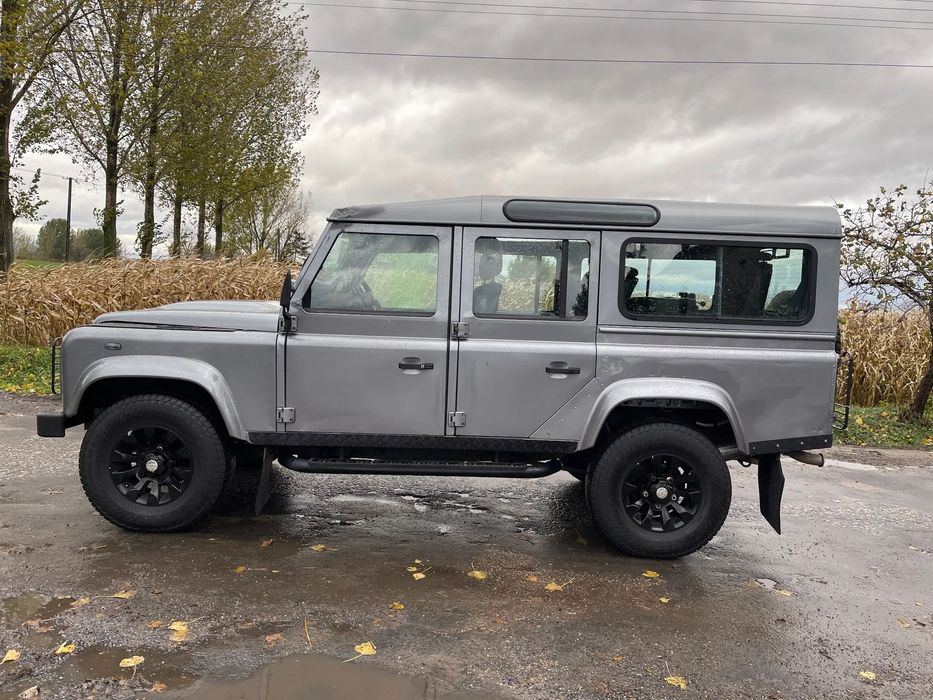 Land Rover Defender 2012 ROK_2.2 TD 122 KM NAPĘD 4X4_7 Osobowy_Alu,Klima,Wciągarka_Zadbany