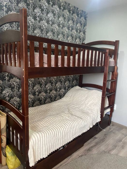 Двоярусне ліжко БУ