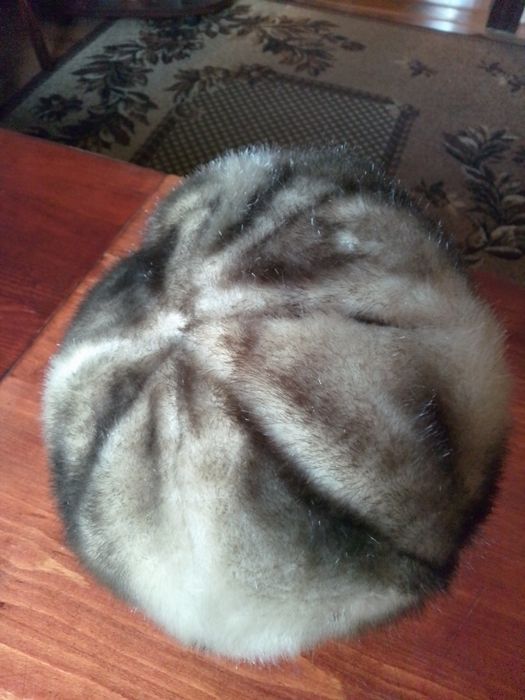 Продам женский берет