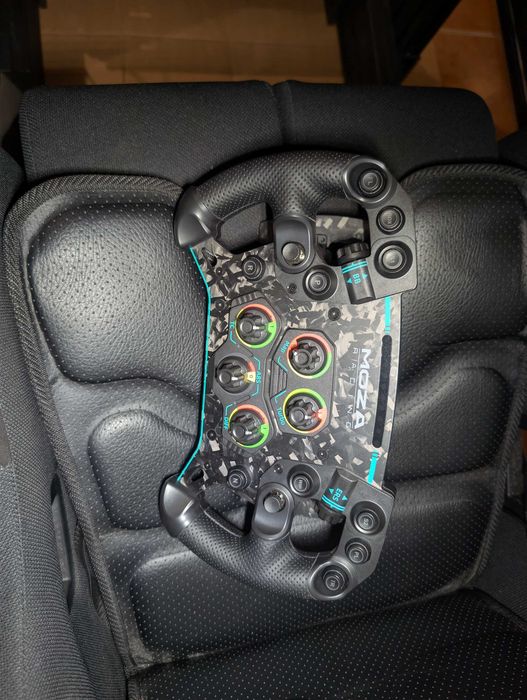 Cockpit TR120 + Periféricos MOZA
