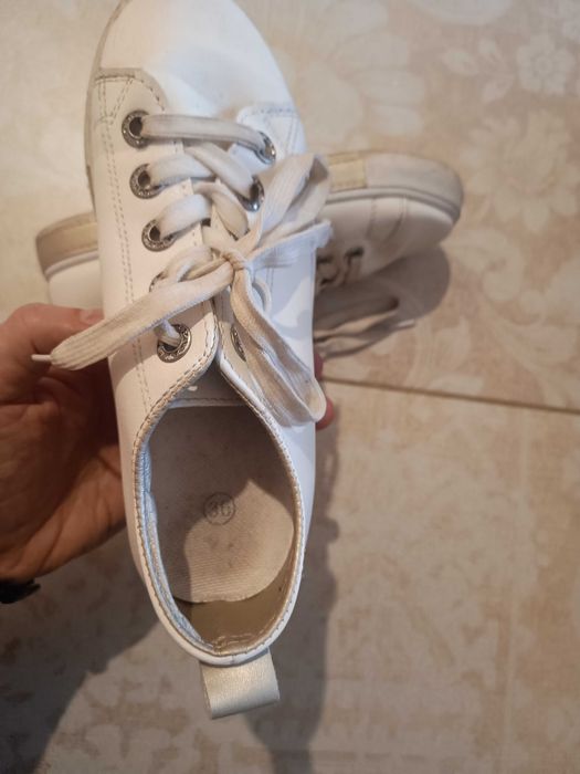 Białe tenisówki damskie, r.36