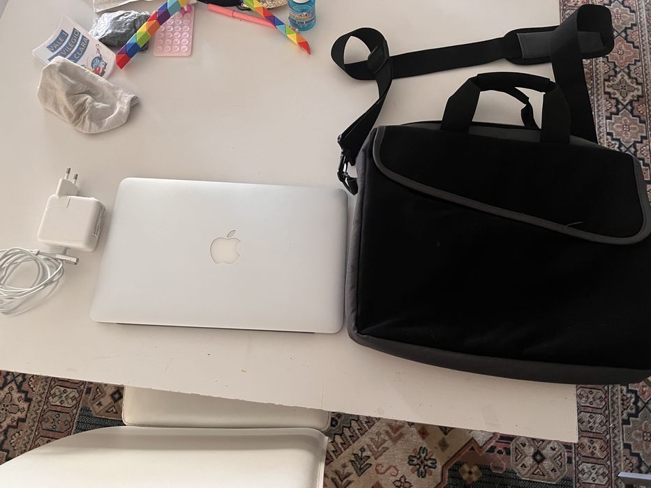 Apple Macbook Air mid 2011