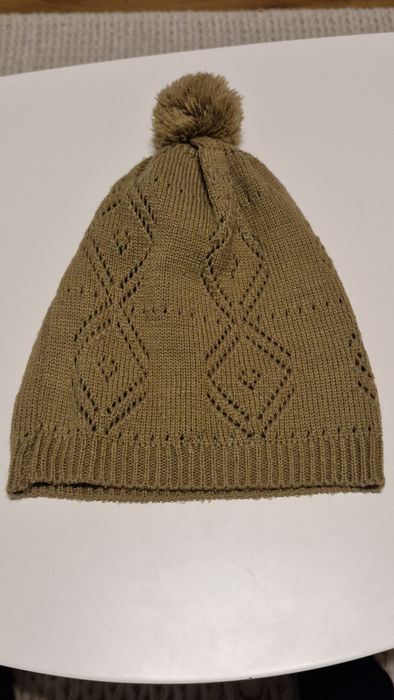 Czapka damska Mohito cienka brązowa beżowa z pomponem