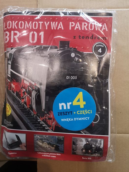 Lokomotywa parowa BR 01 z tenderem nr 4