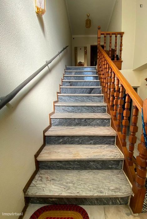 Quarto - localizado em Guarda