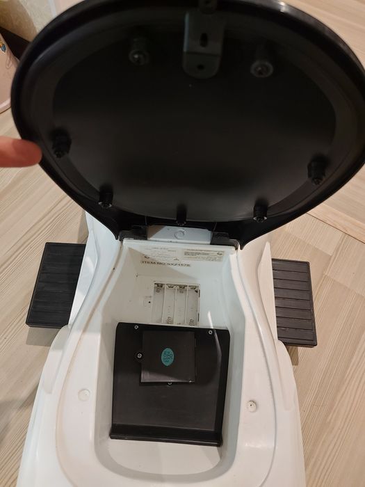 Толокар Mercedes GL63 білий