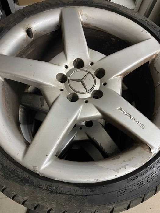 Jantes Mercedes C32 AMG R18 com pneus