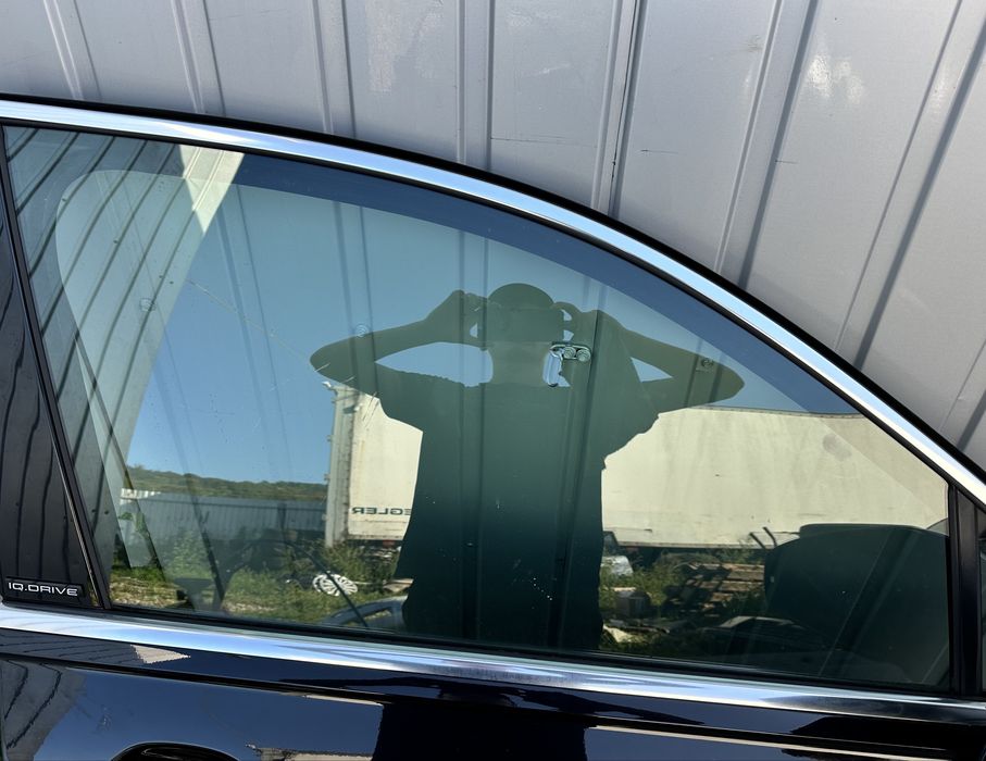 Вікно скло в двері Volkswagen Tiguan 2015-2022