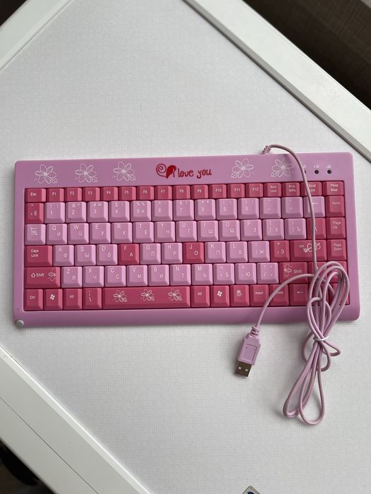 Клавіатура провідна не брендова