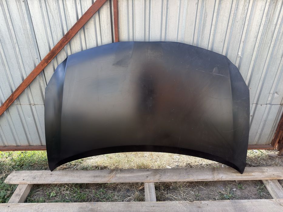 Капот Toyota Auris E15