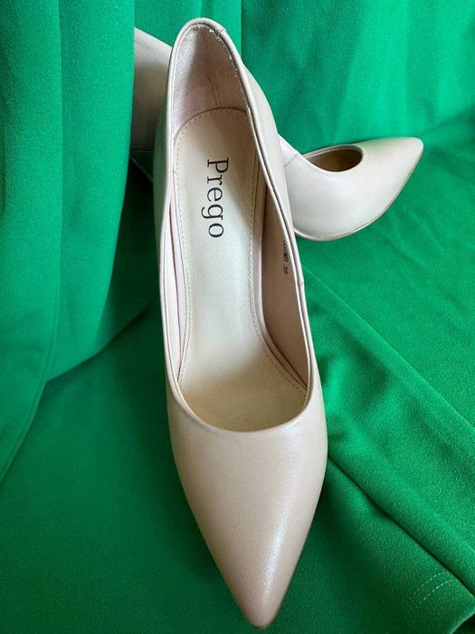 Туфлі човники  жіночі