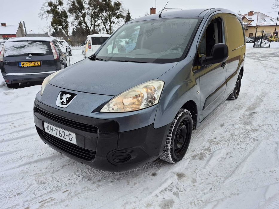 Peugeot Partner 1,6 HDI 2010 r cieżarowy opłacony hak