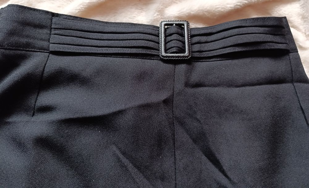 Elegancka czarna spódnica pas 37 cmx2