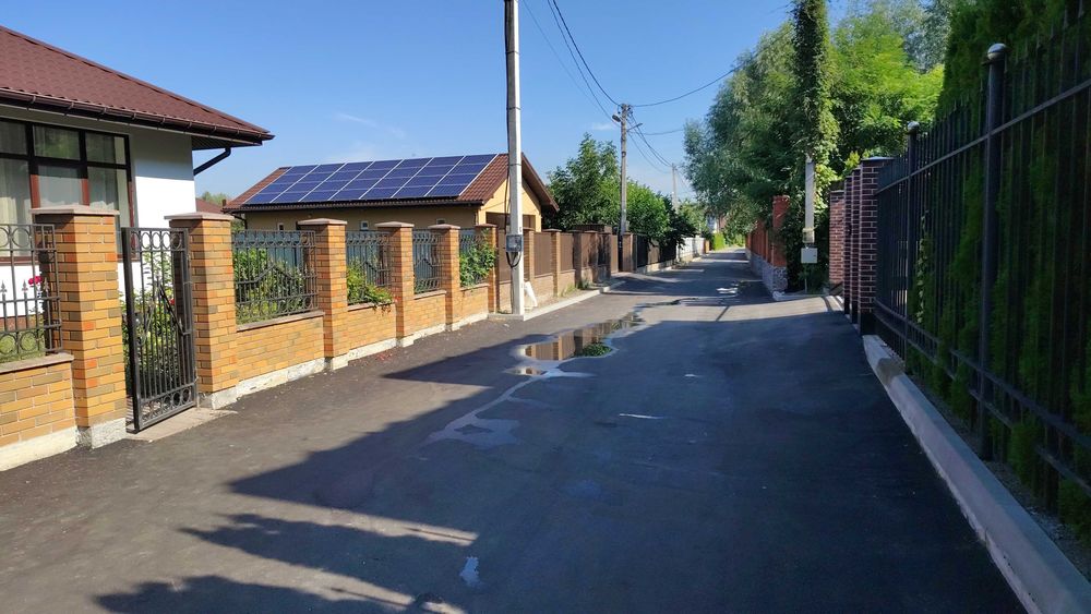 Продається сучасний будинок у котеджному містечку с. Гнідин