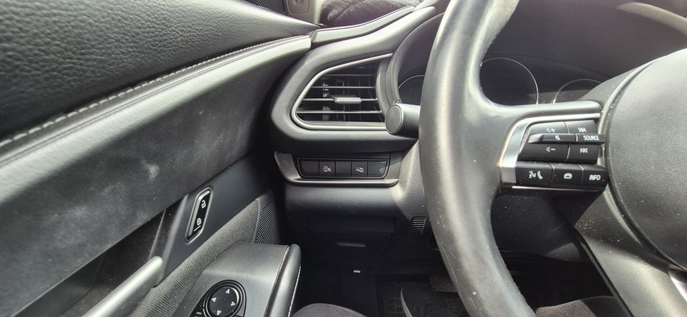 Продам Mazda Cx 30