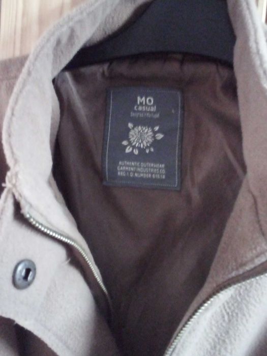 Casaco castanho curto