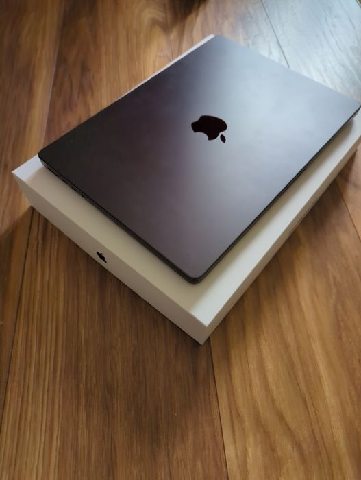 MacBook Pro 14" M5 16GB/512GB como novo