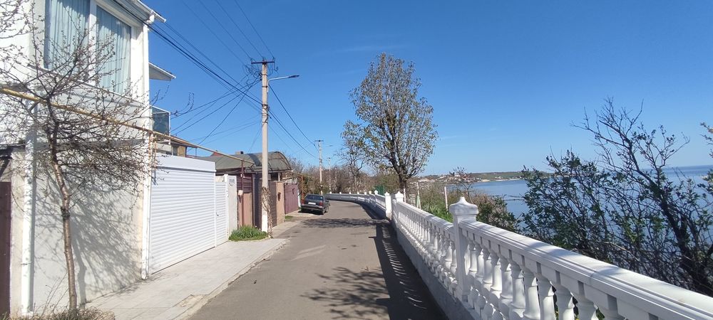 Свободна на НГ Крыжановка Пос.Котовского возле моря почасово, посуточн