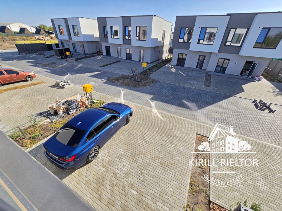 Продается современный дуплекс рядом с озером в городке "Золотые Ключи"