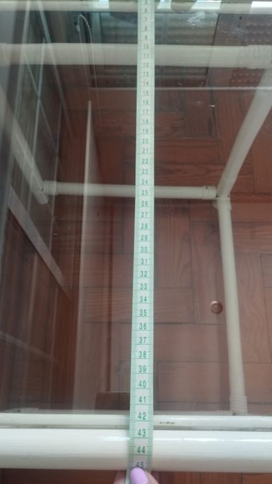 Mesa de Apoio lacada com Vidro. Óptimo estado 10€