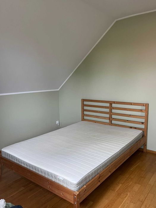 Łóżko TRAVA Ikea, sosna, 160x200 z materacem