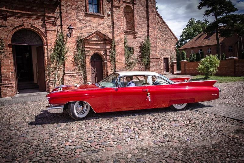 Auta Auto do Ślubu na Wesele Zabytkowy Klasyczne Mustang Cadillac