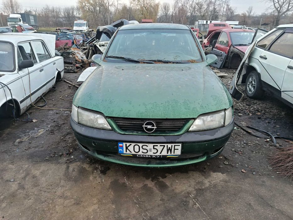 двигун опель вектра б  1.8 бензин