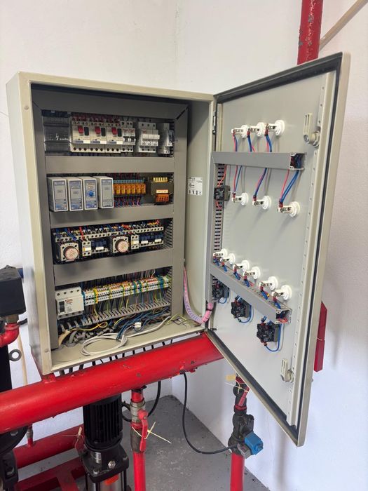 Tres Bombas Agua alta pressao “ Grundfos  “