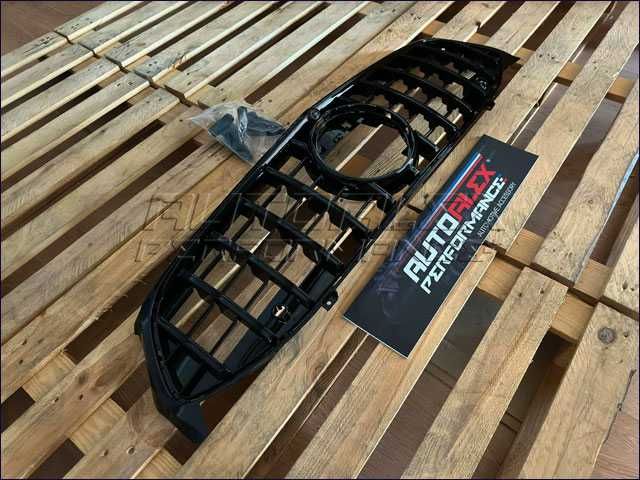 Grelha Capo Mercedes CLA C118  AAP41318