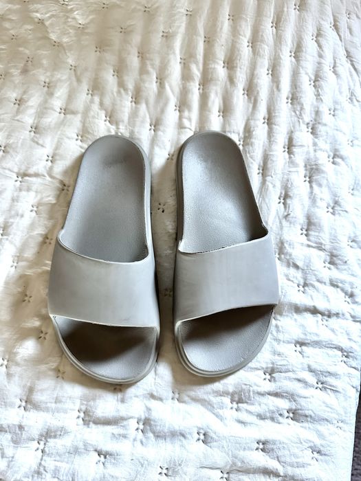 Chinelo prozis cinzento/creme